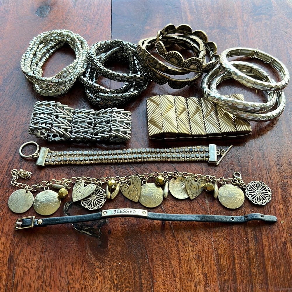 22 piece bracelet bundle